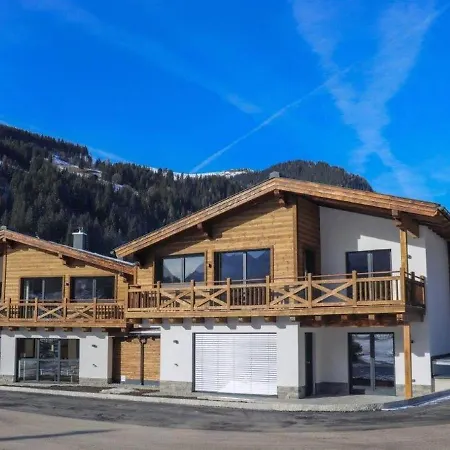 Tatil Evi Family In With Terrace